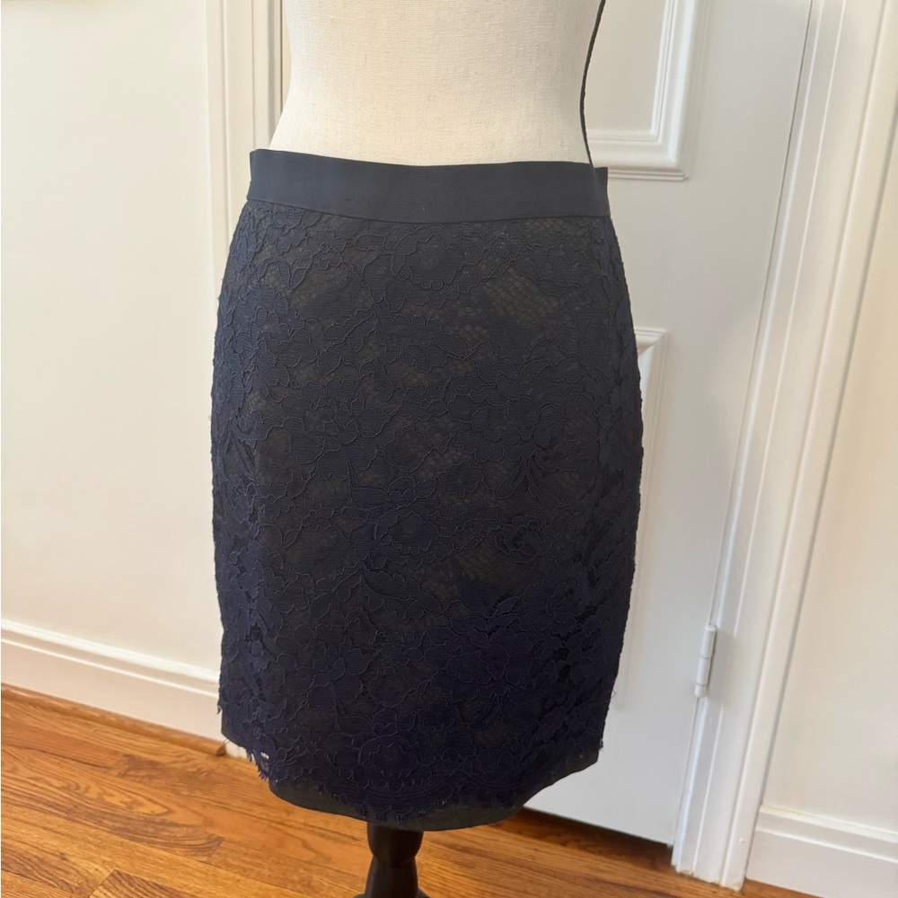 Elegant Navy Lace Skirt - Picture 6 of 6